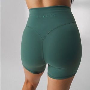 Balance Athletica Cloud Shorts M Jade